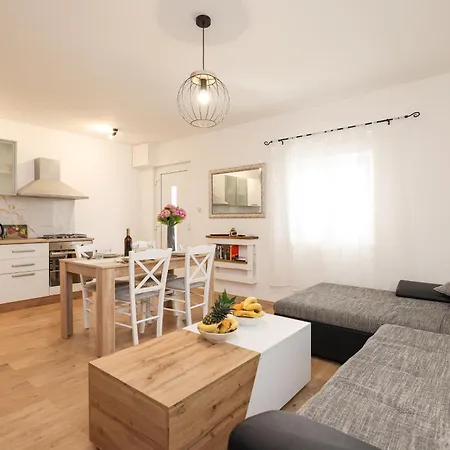 Teo Apartment *